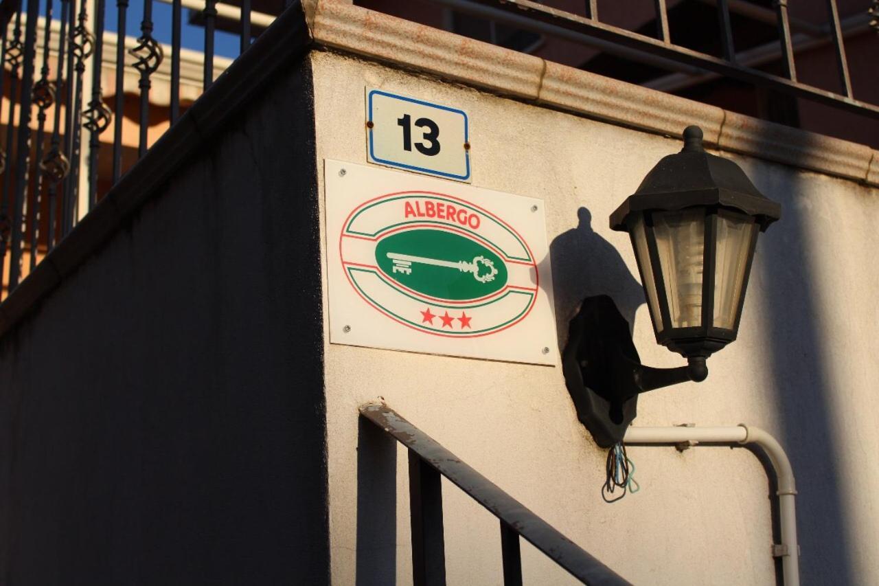 Hotel Ristorante L'Avvenire Gizzeria Exterior photo