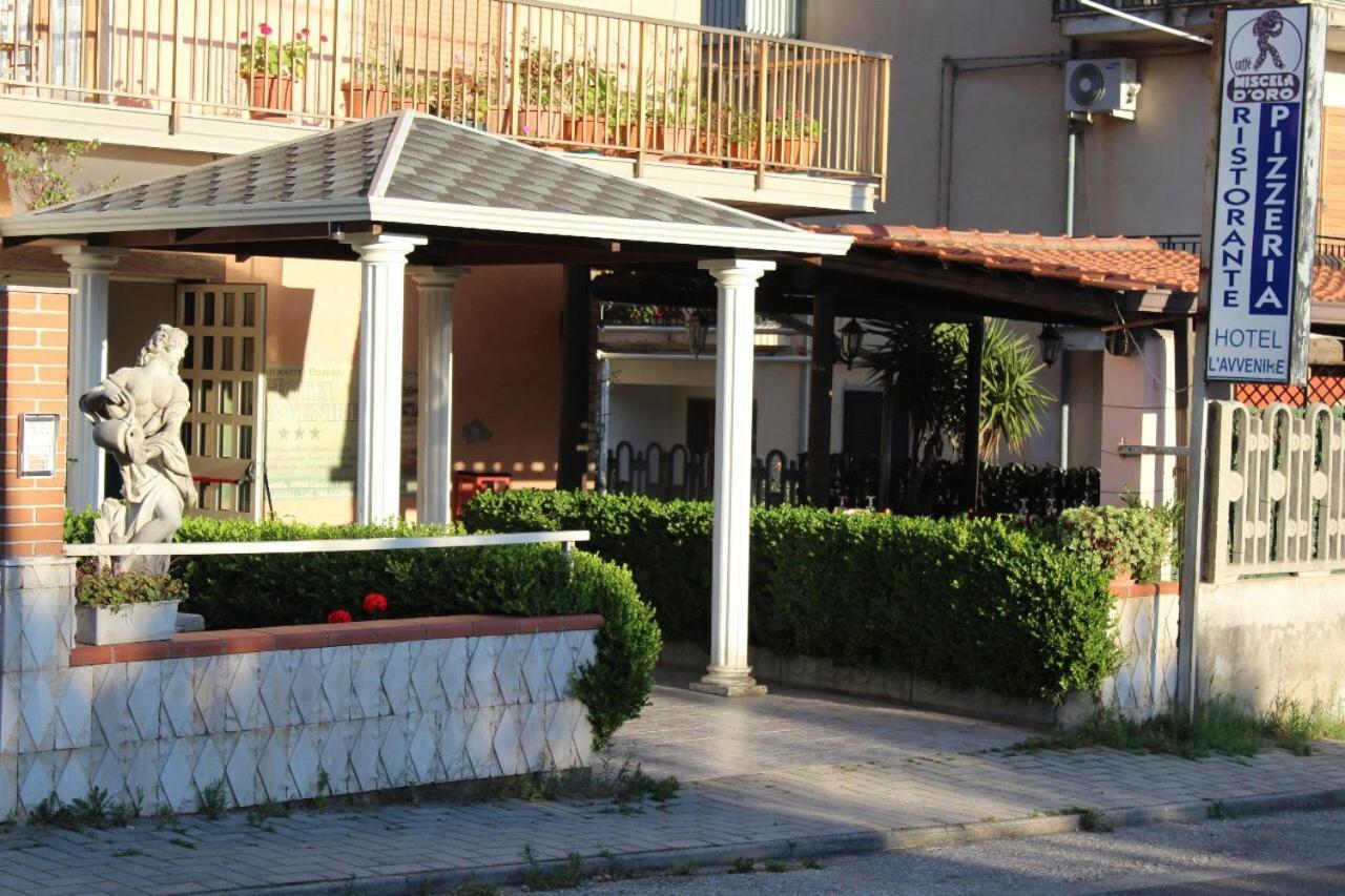 Hotel Ristorante L'Avvenire Gizzeria Exterior photo