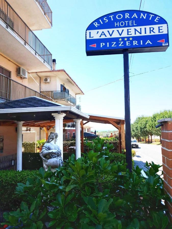 Hotel Ristorante L'Avvenire Gizzeria Exterior photo